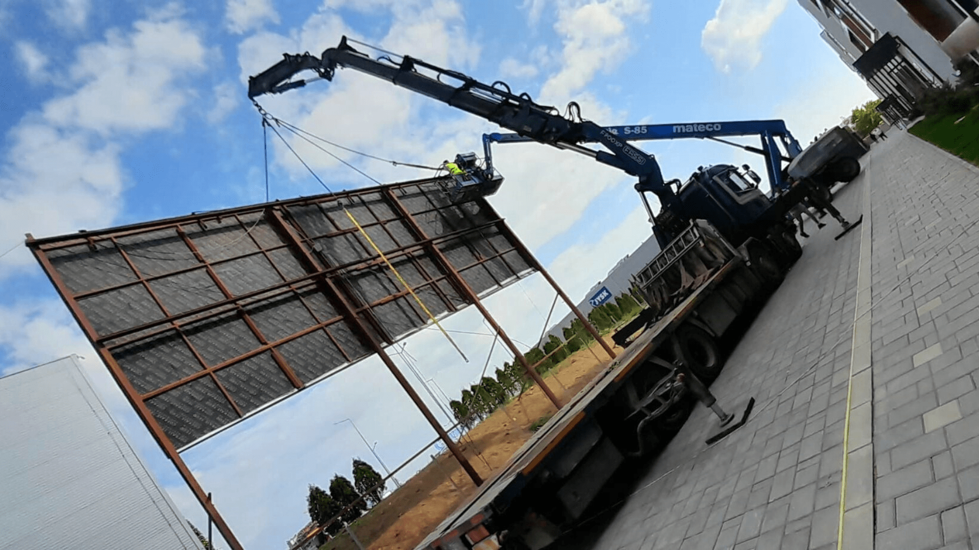 Dismantling a Billboard and Relocating a Container using a Truck Crane