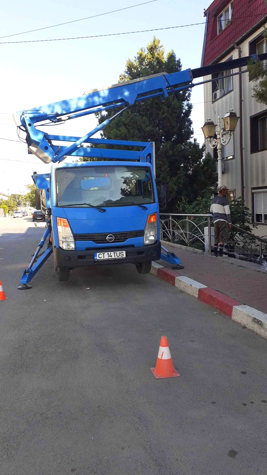 Înlocuirea jgheaburilor cu ajutorul nacelei PRB