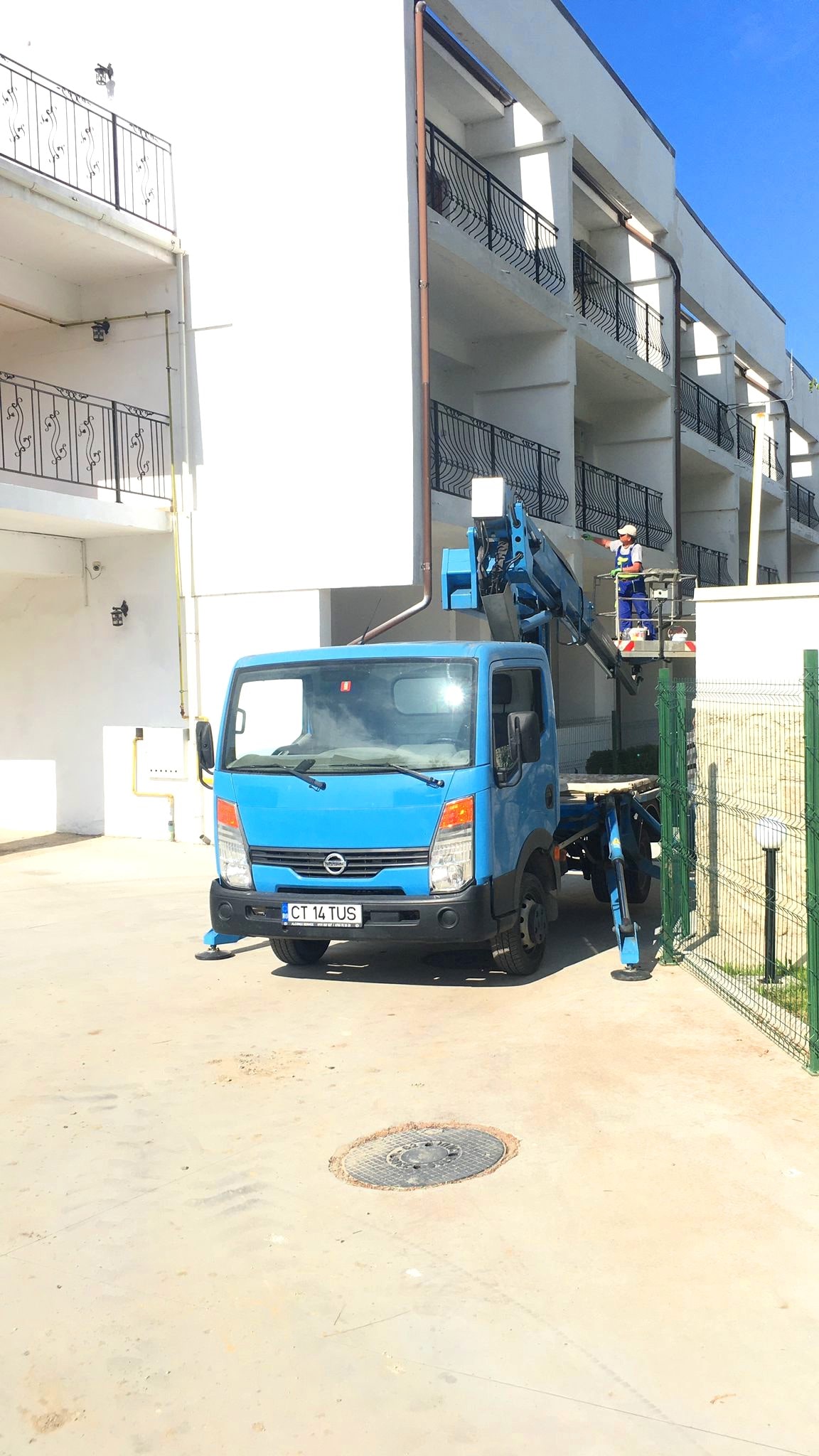 Facade Maintenance using an Aerial Working Platform