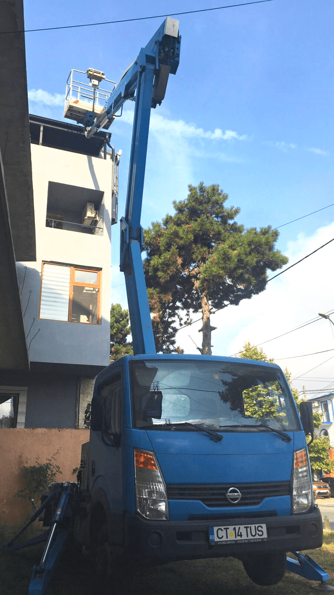 Installing Photovoltaic Panels using a Truck-Mounted Boom Lift