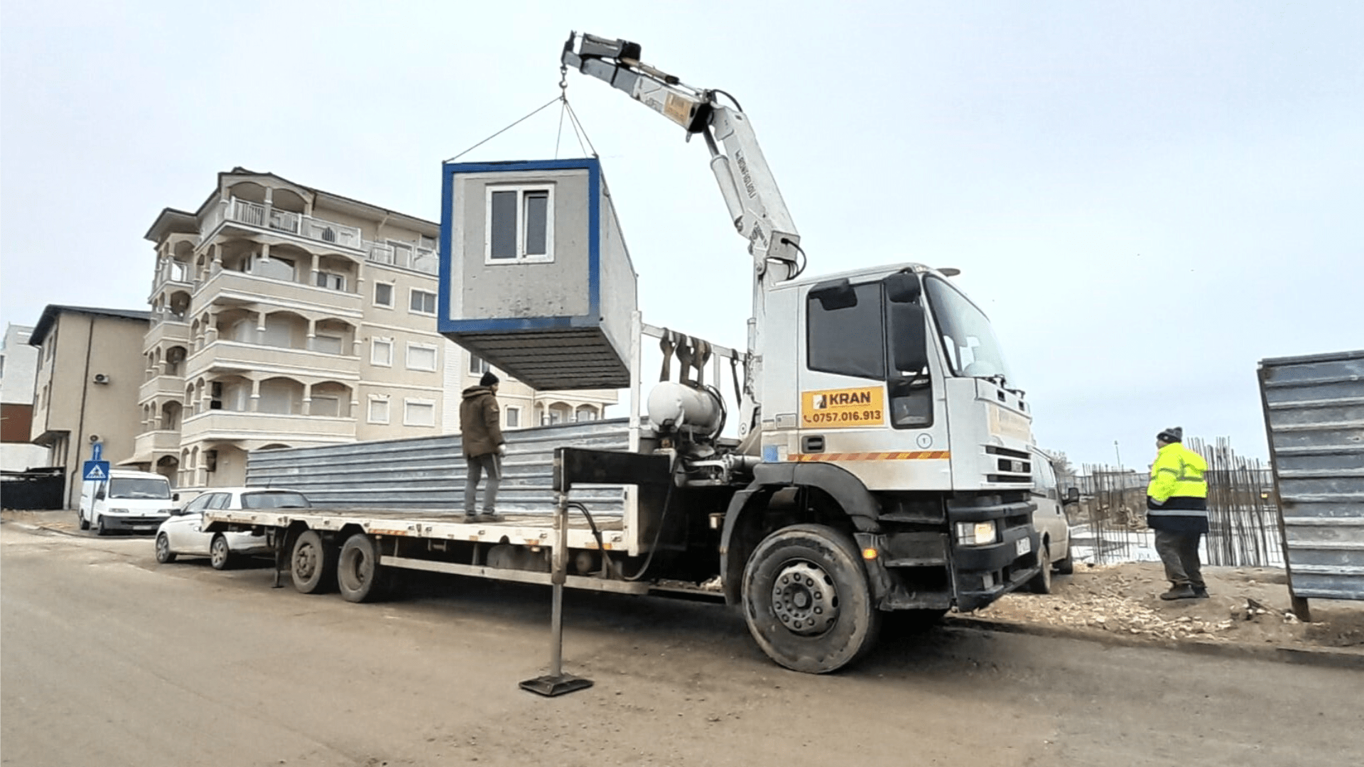 Transporting and Unloading Construction Materials using Truck Cranes