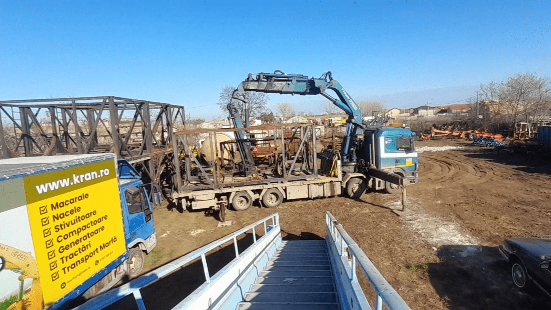 Truck crane rentals lifting metals in Constanta