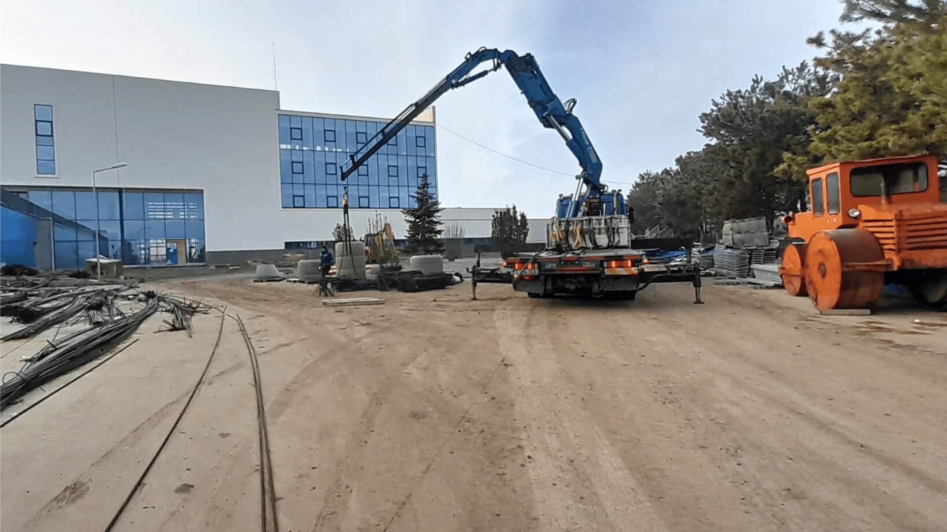 Transporting irons using truck crane for rent
