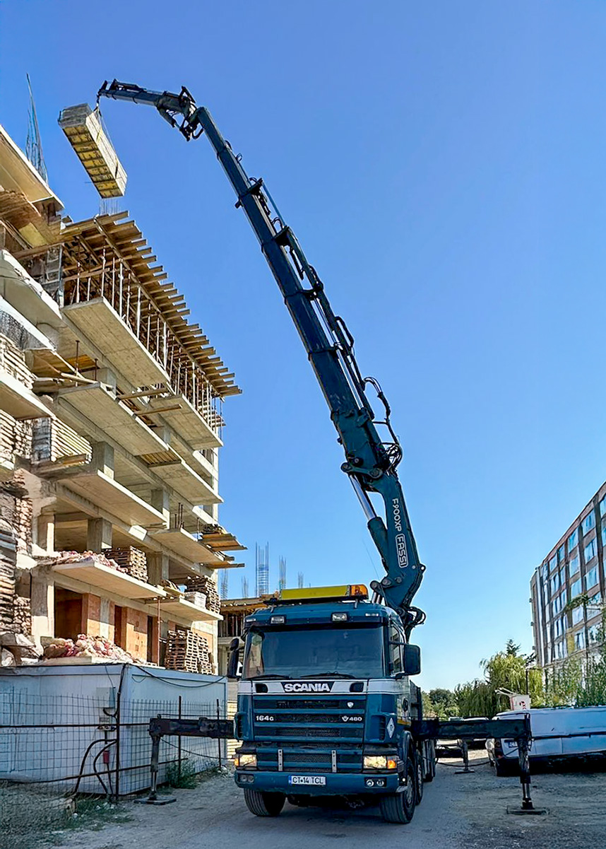 Truck Crane Lift to 5th-Floor Slab — Palazu Mare, Constanța