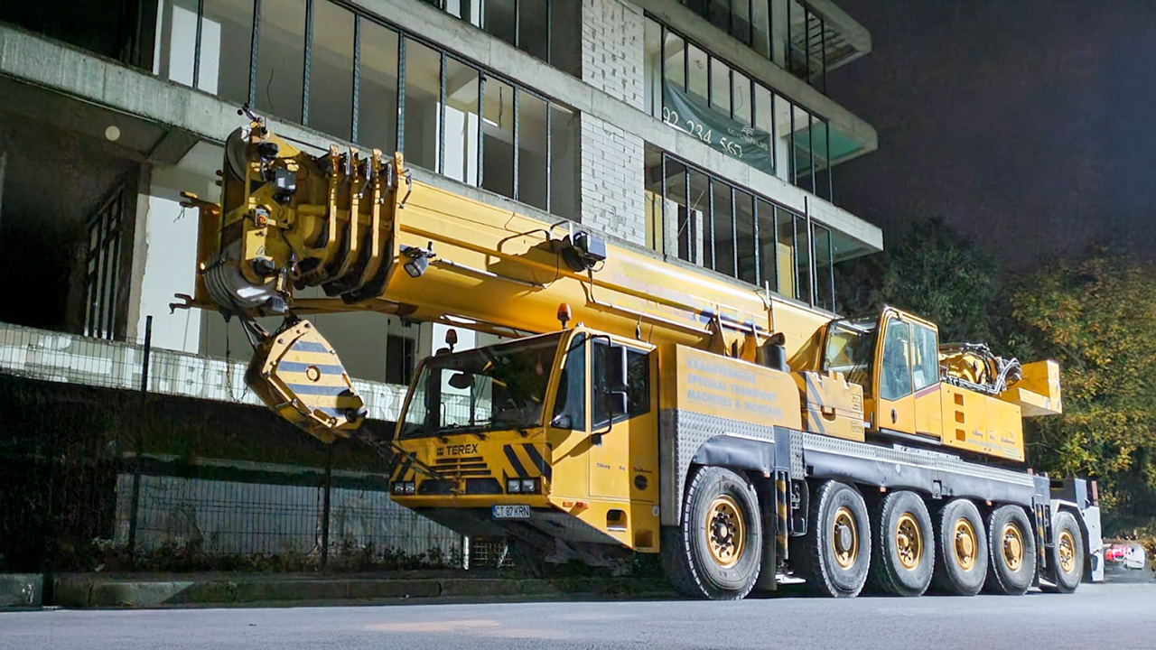 100 T Mobile Crane Rental – Structural Steel Lifting at Olimp