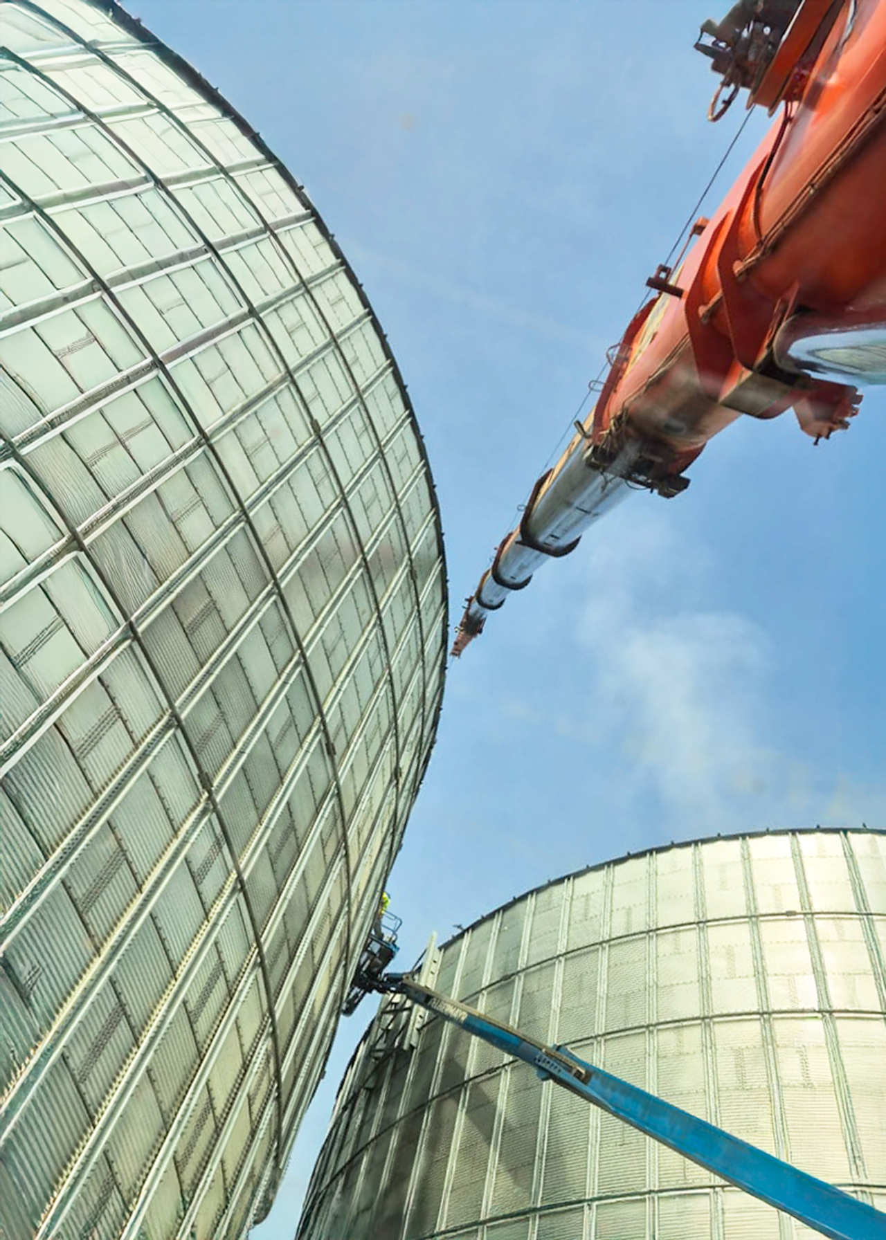 Ridicare și poziționare module industriale cu  Automacara de 50 Tone -Port Constanța